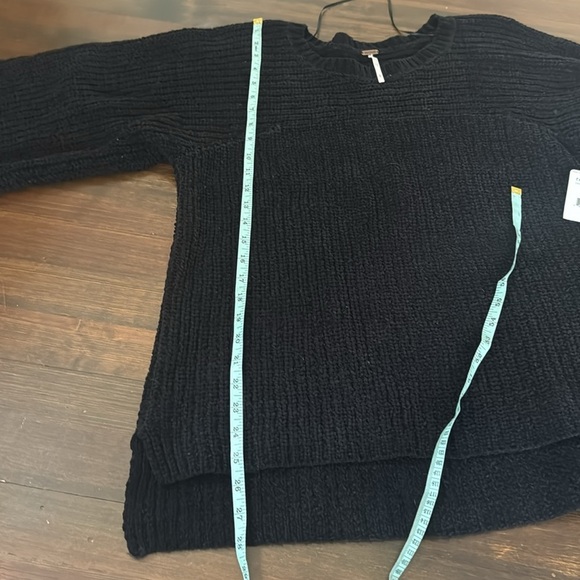 Free People Women's Cable Crew Sweater New with Tags - Picture 7 of 10